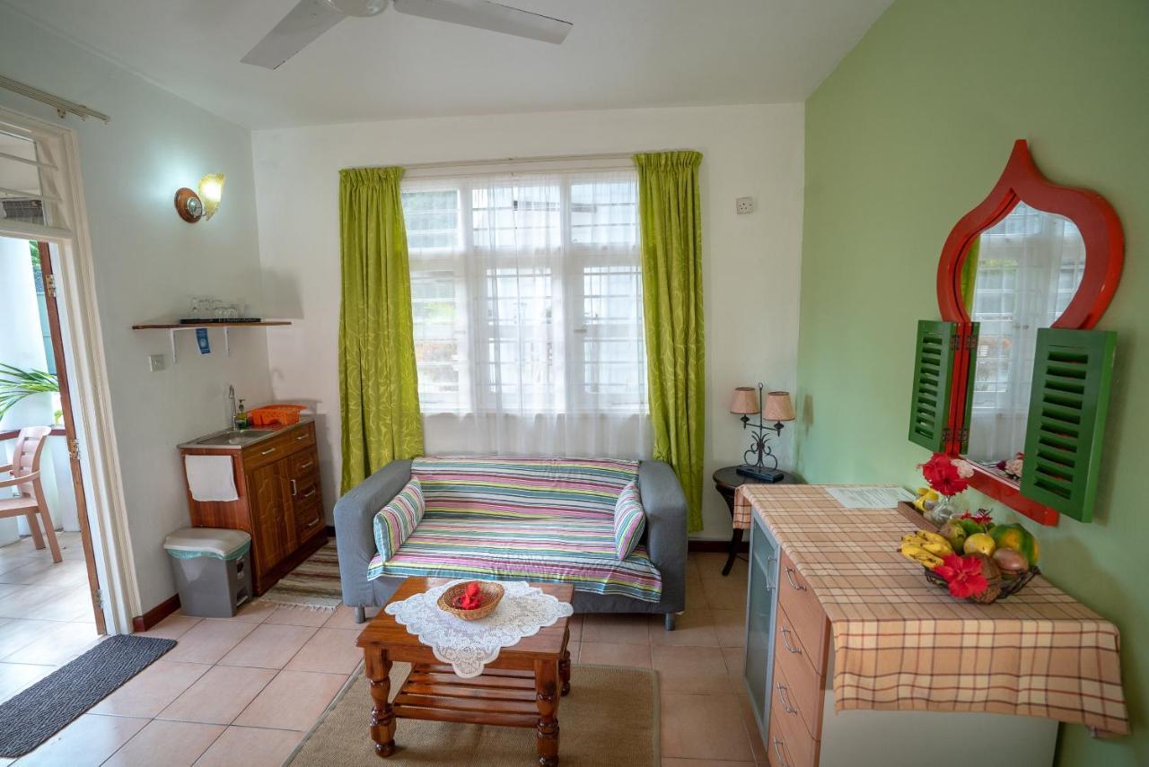 La Maison Hibiscus Self Catering Accommodation Beau Vallon  Εξωτερικό φωτογραφία