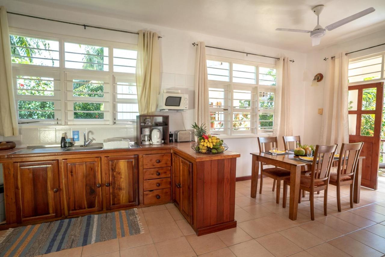 La Maison Hibiscus Self Catering Accommodation Beau Vallon  Εξωτερικό φωτογραφία