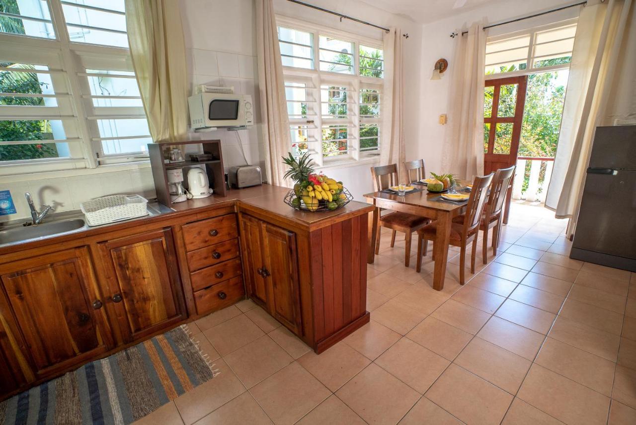 La Maison Hibiscus Self Catering Accommodation Beau Vallon  Εξωτερικό φωτογραφία