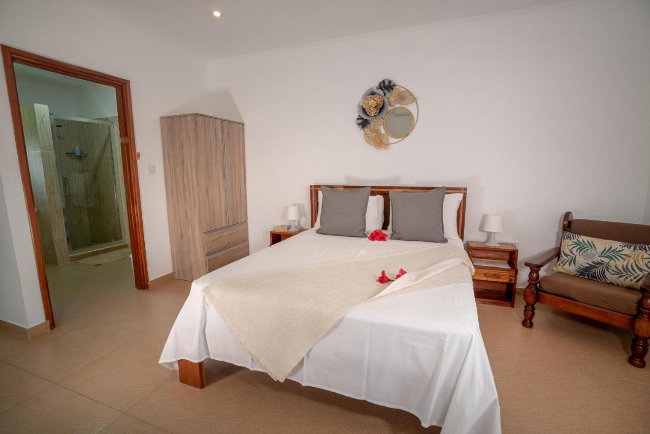 La Maison Hibiscus Self Catering Accommodation Beau Vallon  Εξωτερικό φωτογραφία