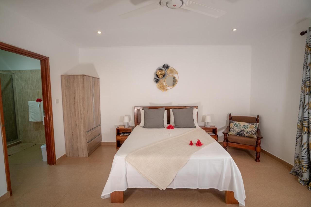 La Maison Hibiscus Self Catering Accommodation Beau Vallon  Εξωτερικό φωτογραφία