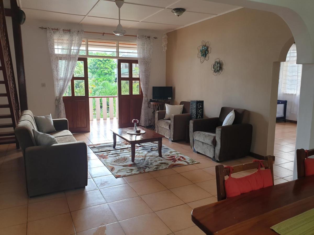 La Maison Hibiscus Self Catering Accommodation Beau Vallon  Εξωτερικό φωτογραφία